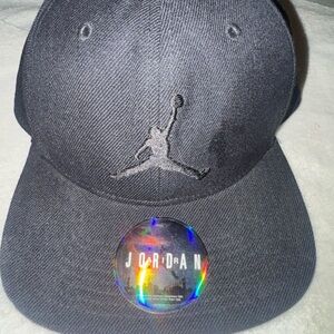 2010s Air Jordan Jumpman Snapback Hat - Black - OG Sticker - Used